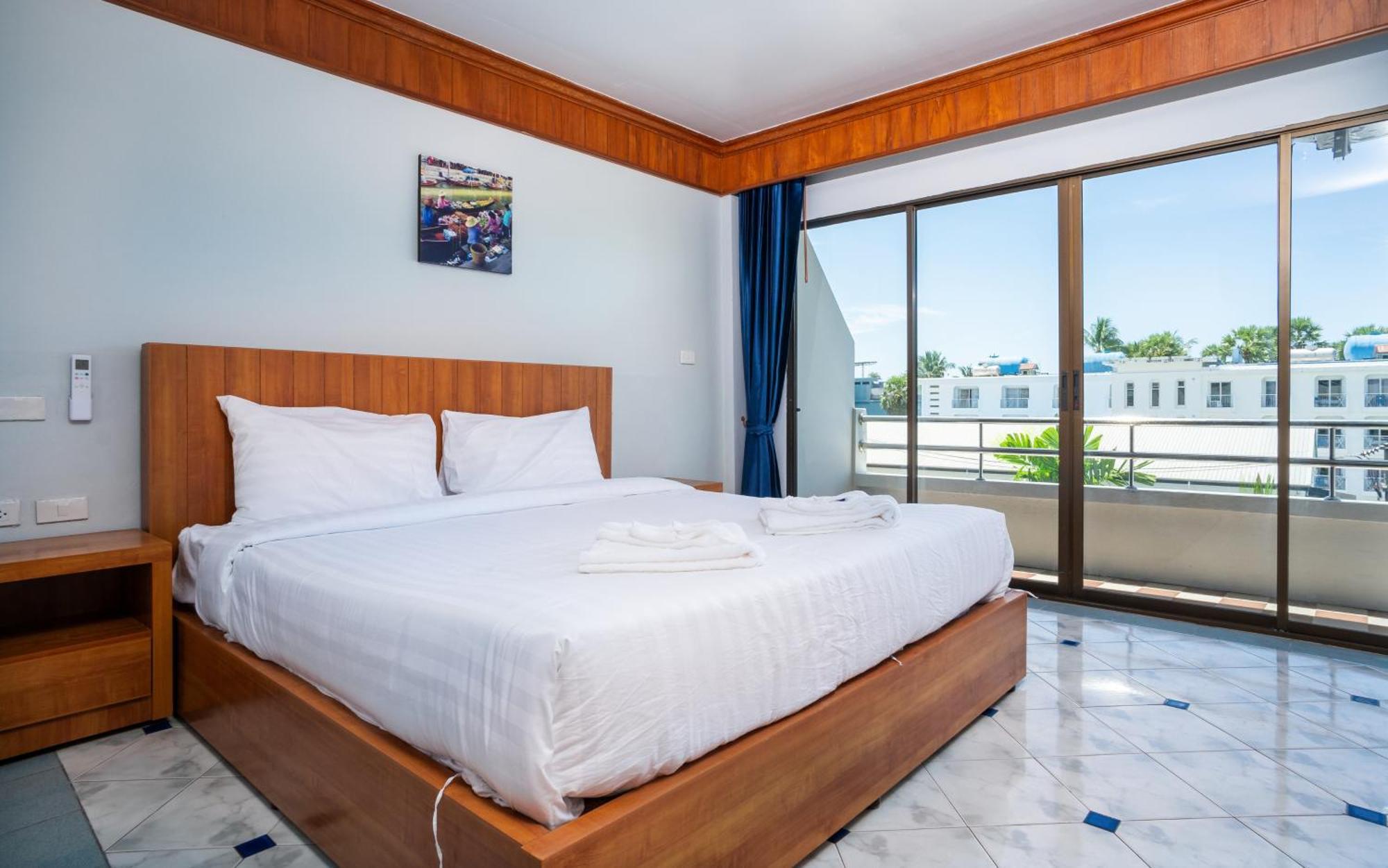 Gp House Phuket Patong Beach Exterior photo