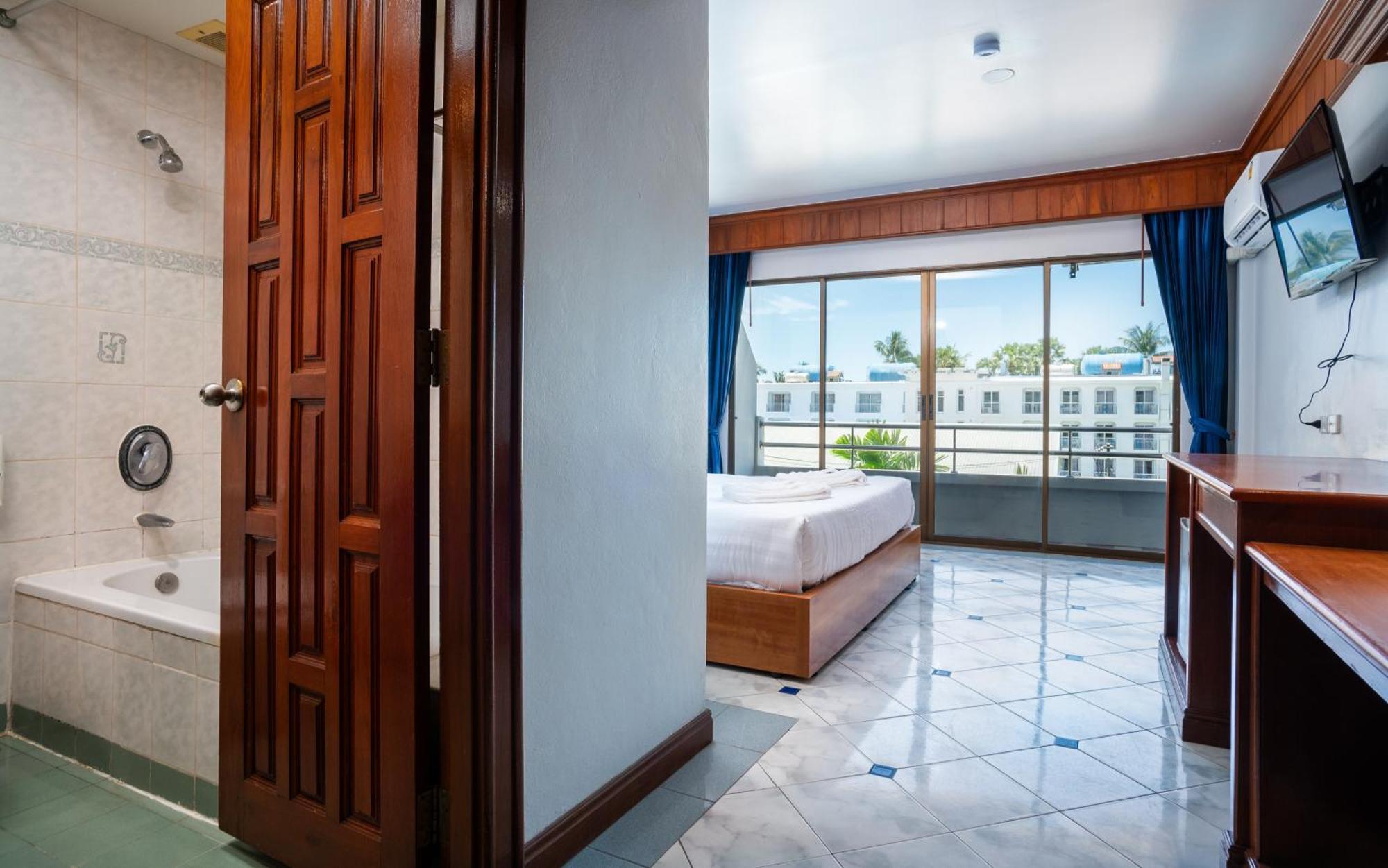 Gp House Phuket Patong Beach Exterior photo