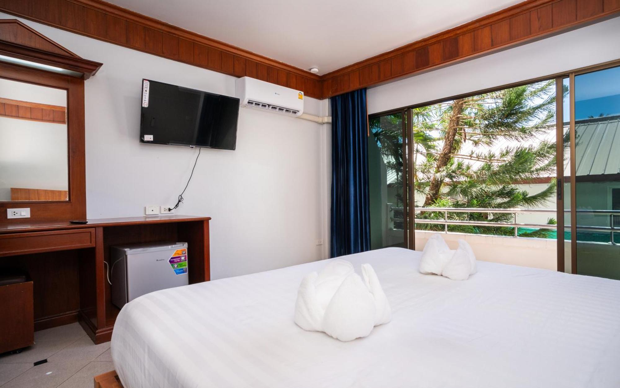 Gp House Phuket Patong Beach Exterior photo