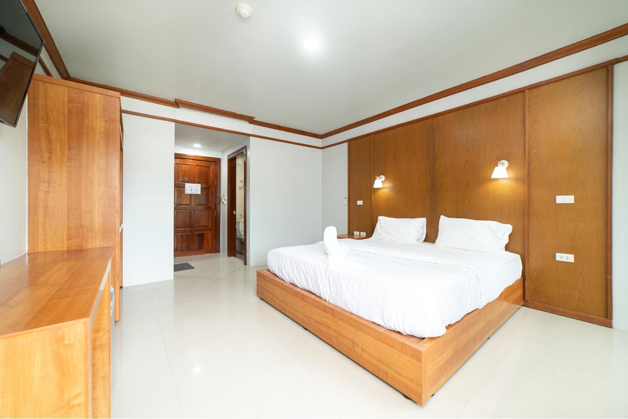 Gp House Phuket Patong Beach Exterior photo
