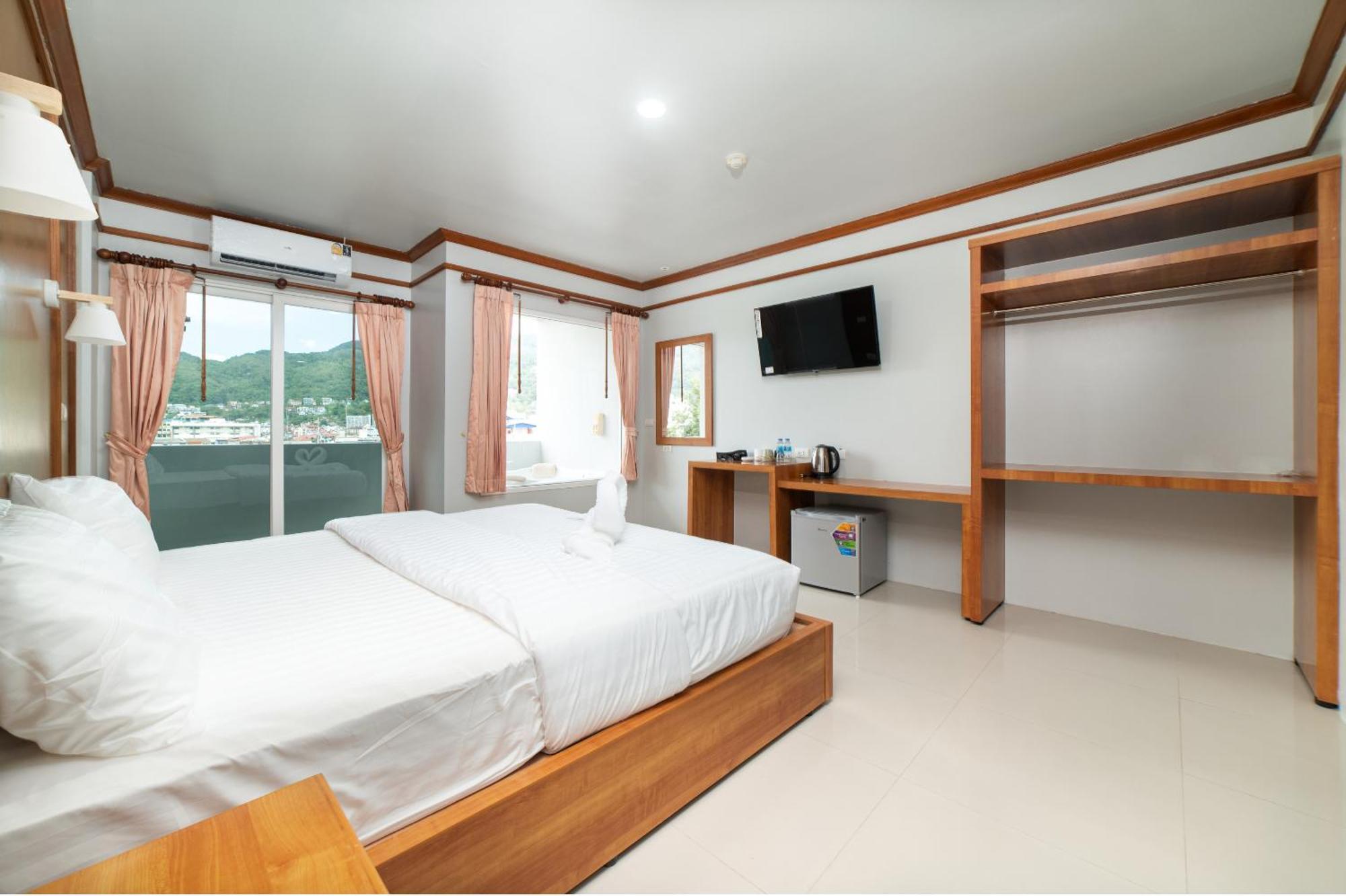 Gp House Phuket Patong Beach Exterior photo